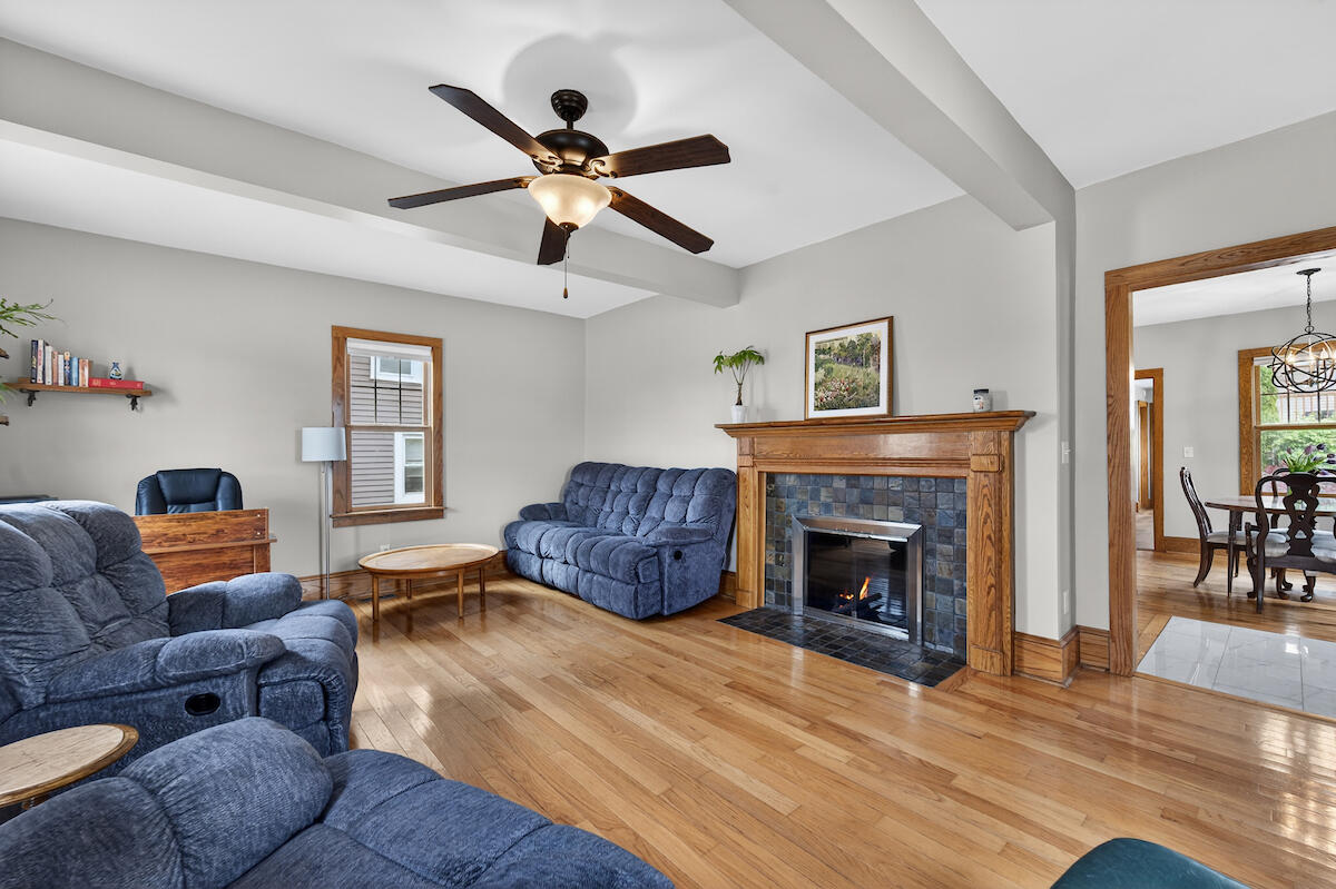 102 Riverside Drive Waterford, WI 53185 - Photo 5 of 26 DSC08957
