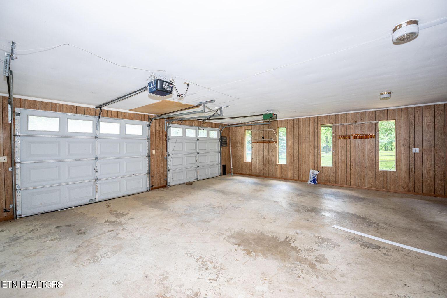 4321-4315 Old Niles Ferry Road Maryville, TN 37801 - Photo 31 of 59 2 Car Garage Attached