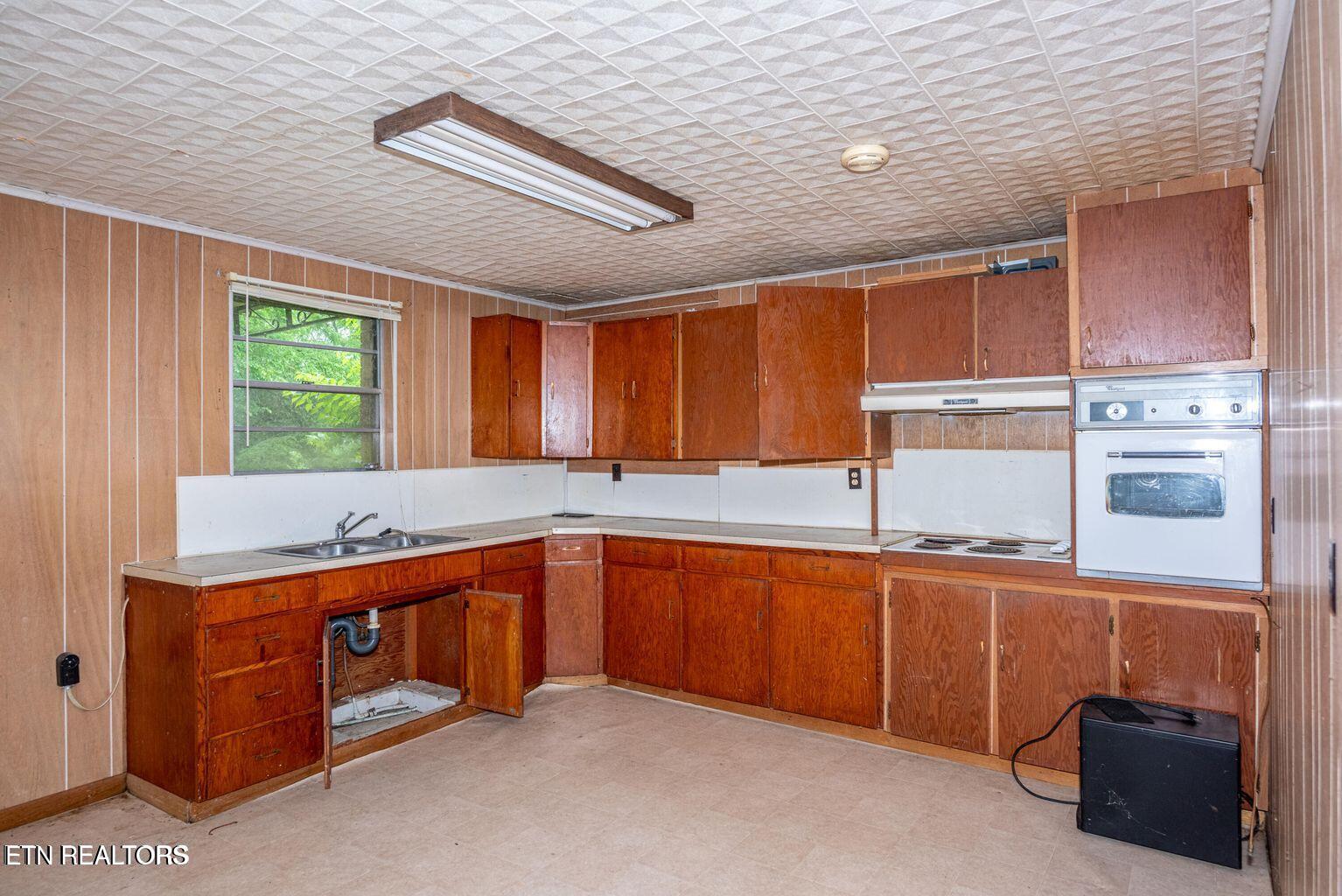 4321-4315 Old Niles Ferry Road Maryville, TN 37801 - Photo 32 of 59 Basement Apartment