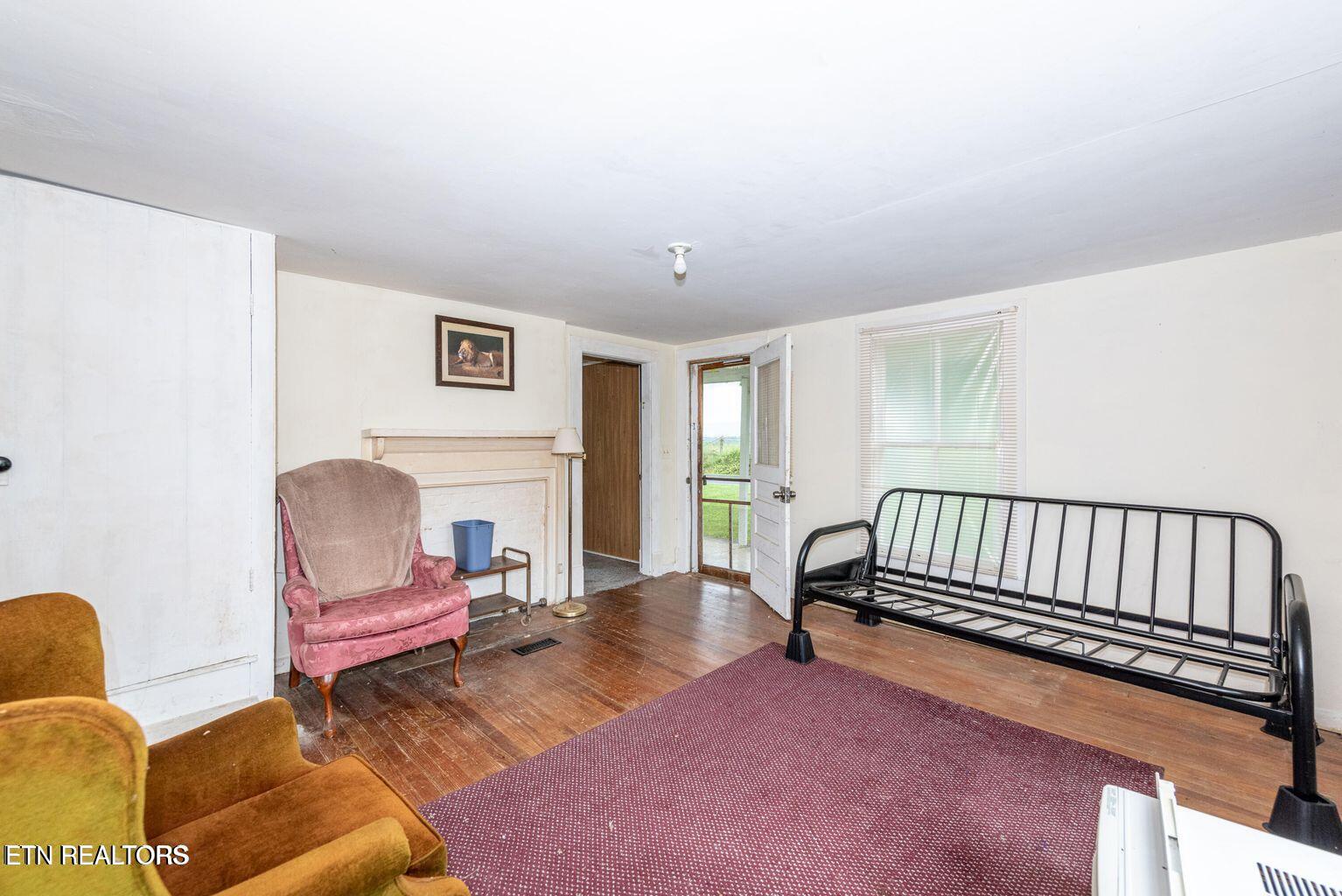 4321-4315 Old Niles Ferry Road Maryville, TN 37801 - Photo 44 of 59 Farmhouse Living