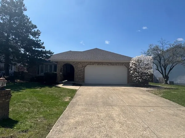 $364,900 | 1308 Cassie Drive, Joliet, IL 60435