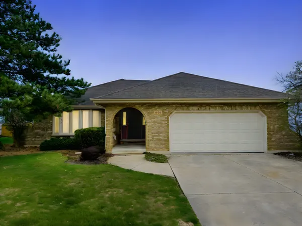 $364,900 | 1308 Cassie Drive, Joliet, IL 60435