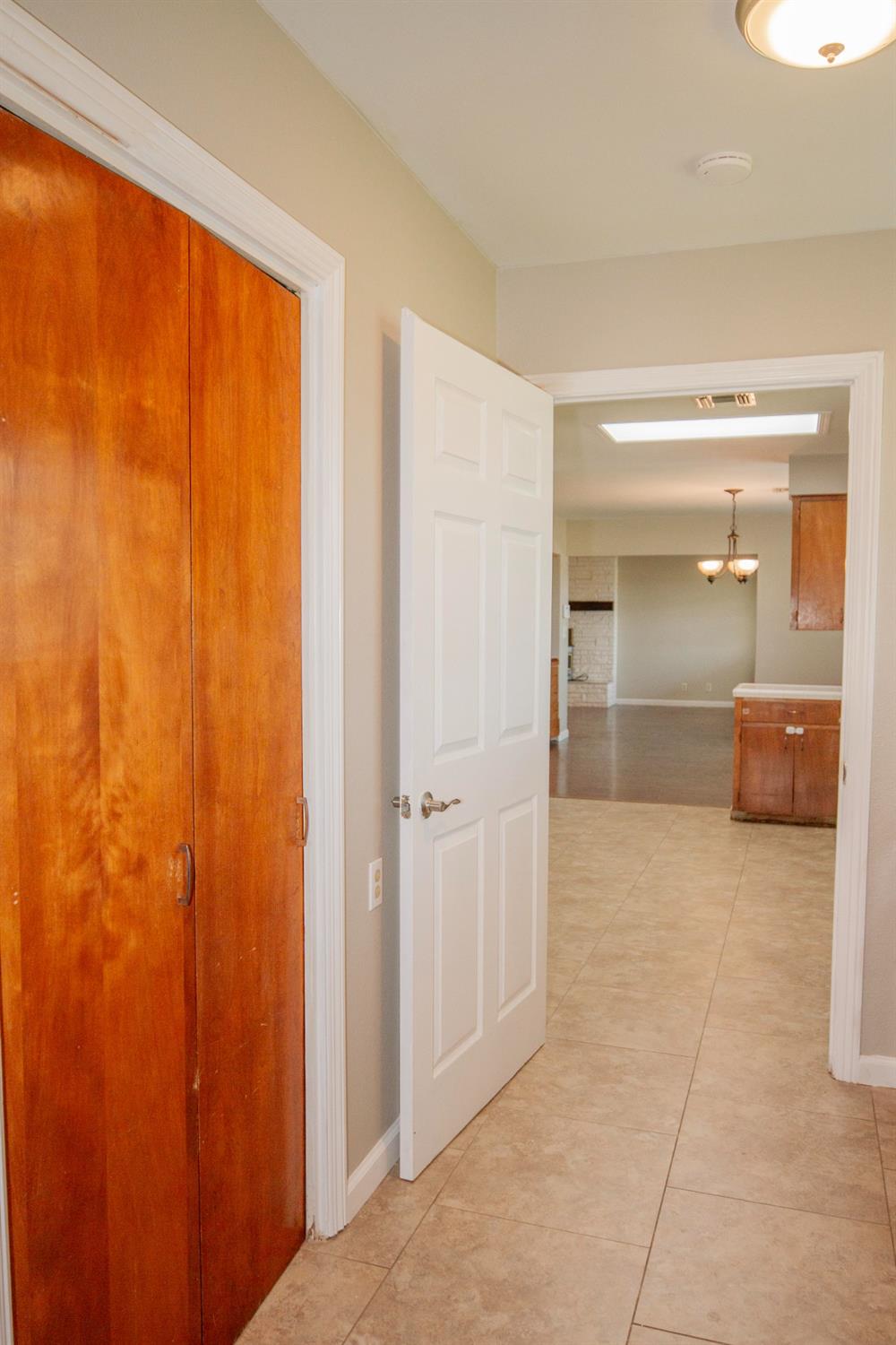 5357 South Hills Valley Road Orange Cove, CA 93646 - Photo 23 of 55 a bathroom with a shower