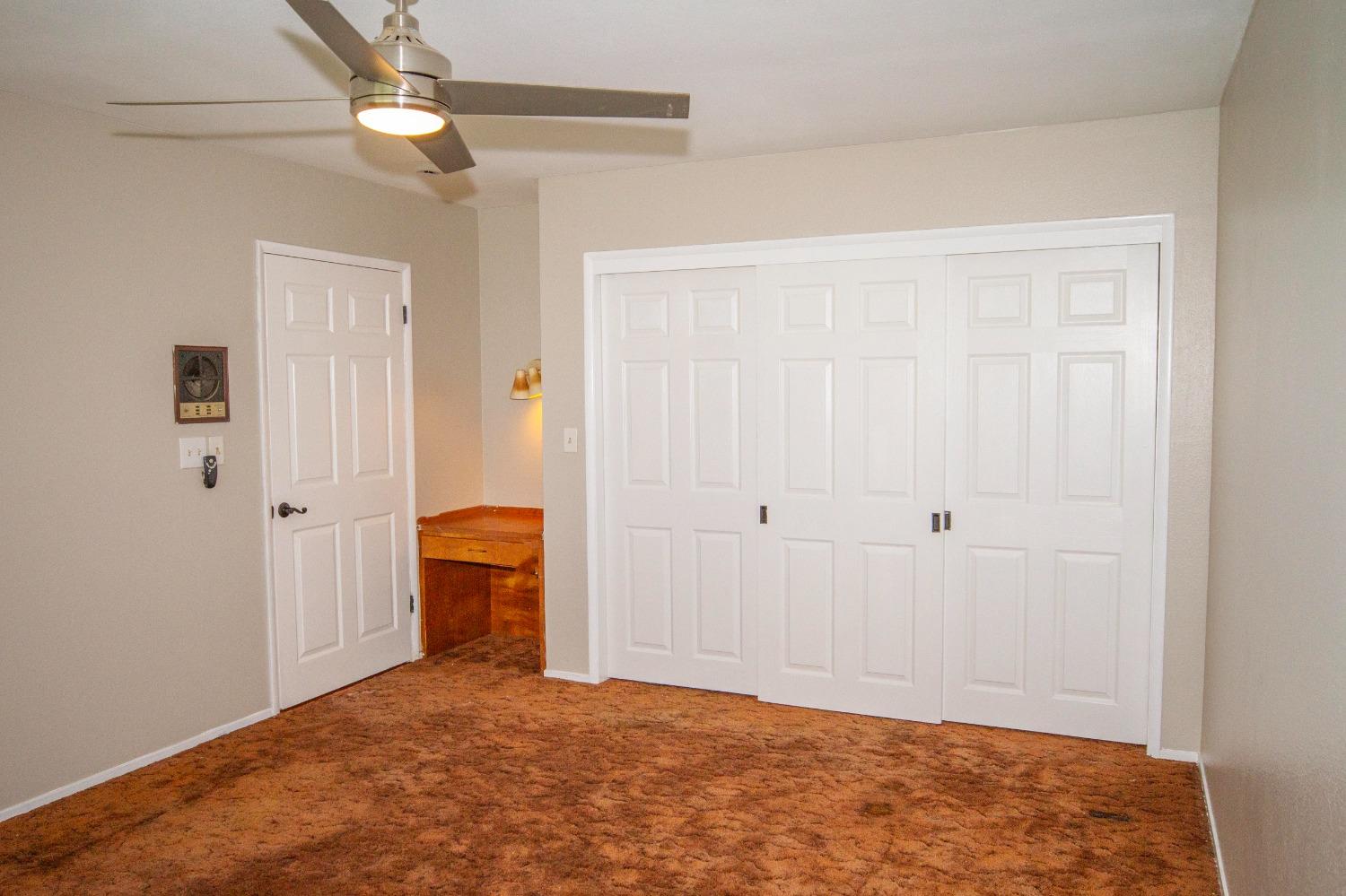 5357 South Hills Valley Road Orange Cove, CA 93646 - Photo 6 of 55 a view of an empty room