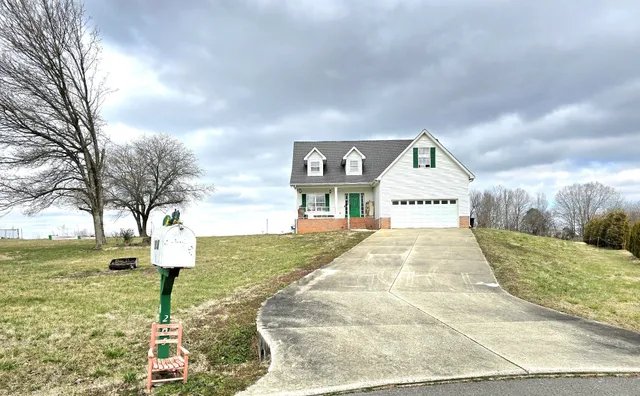 $535,000 | 205 Lake Villa Circle, Morrison, TN 37357