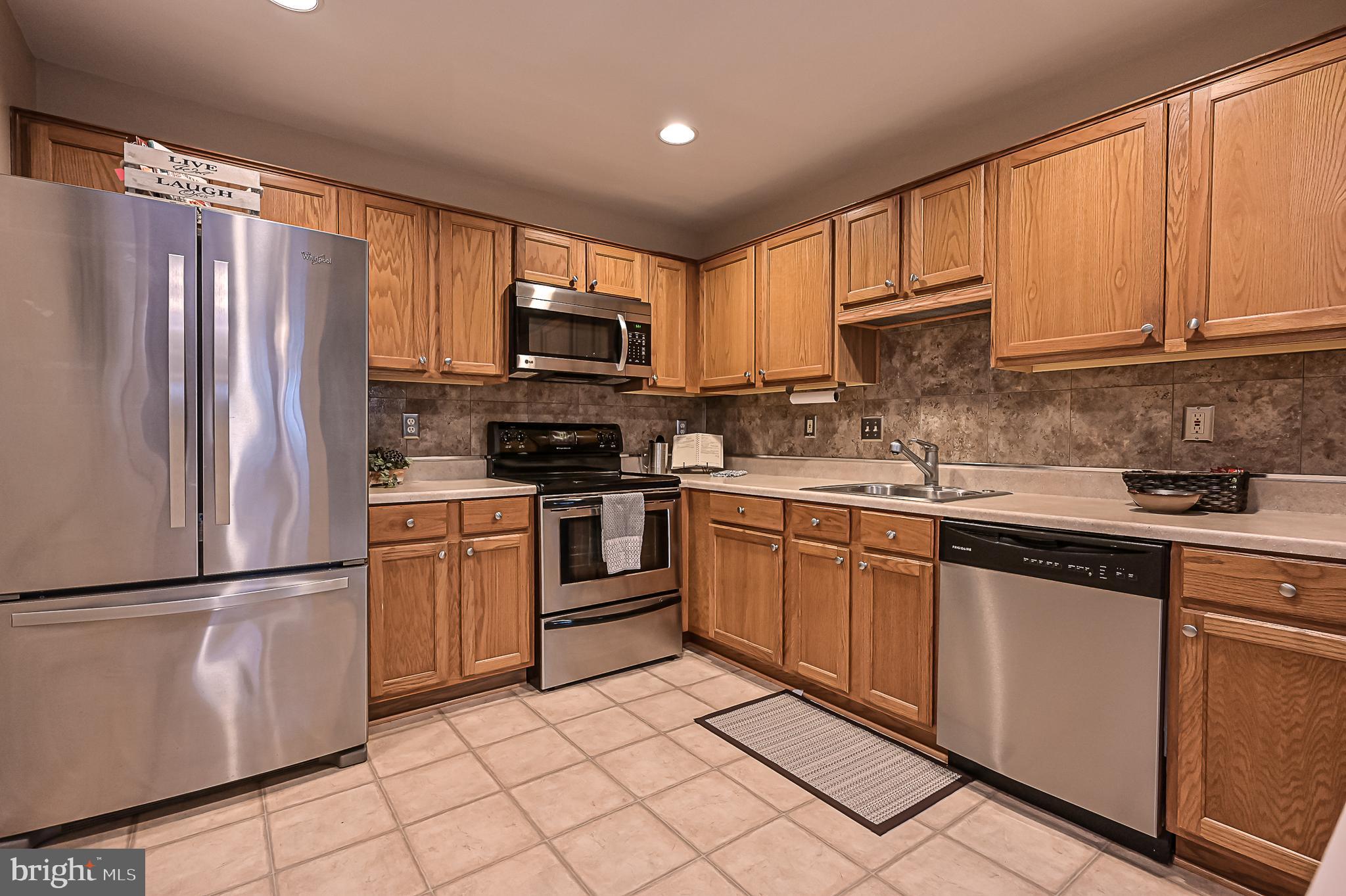 11197 Rienzi Place, Unit 201 Manassas, VA 20109 - Photo 12 of 22 Stainless Steel Appliances