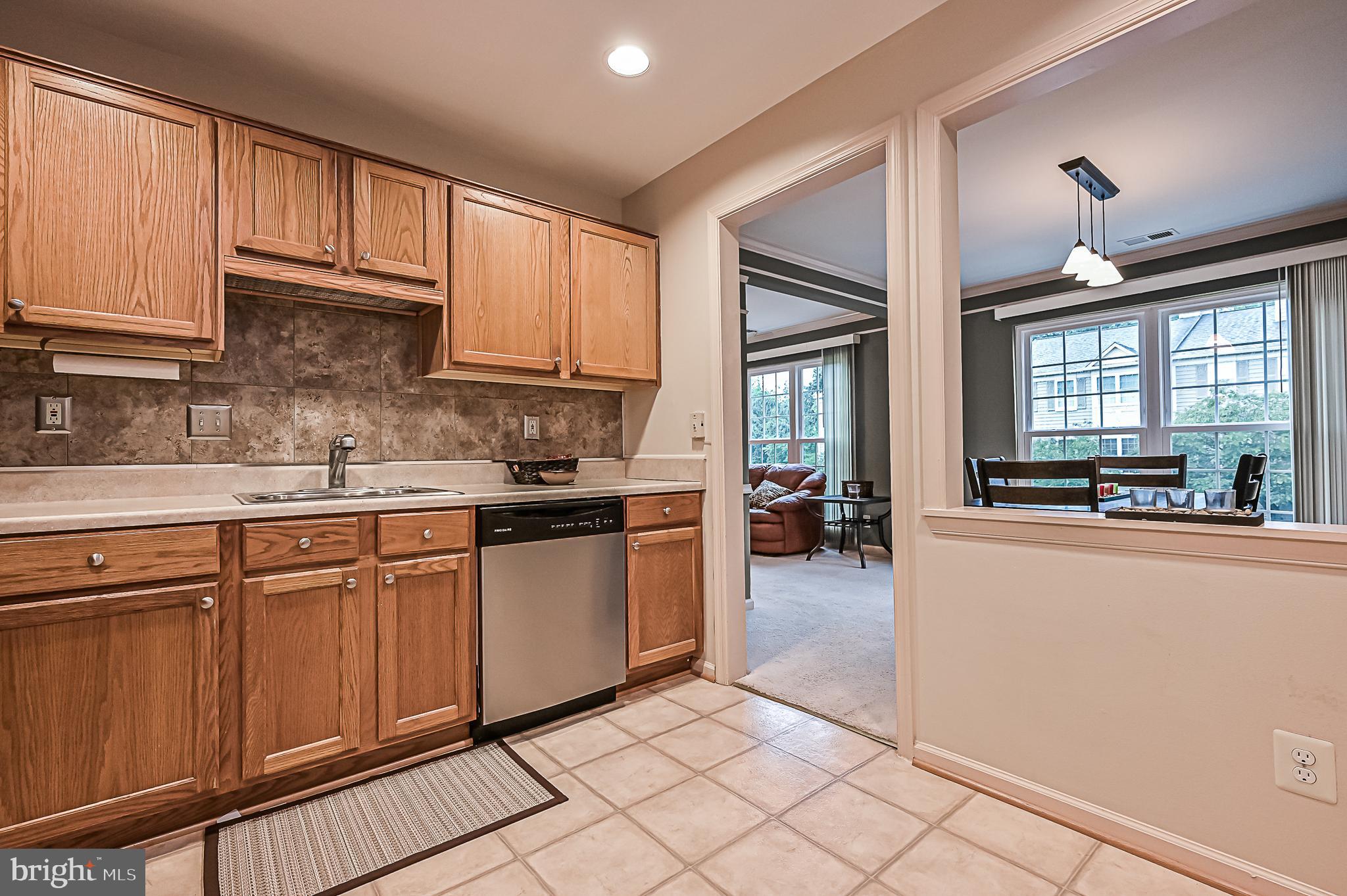 11197 Rienzi Place, Unit 201 Manassas, VA 20109 - Photo 13 of 22 Kitchen
