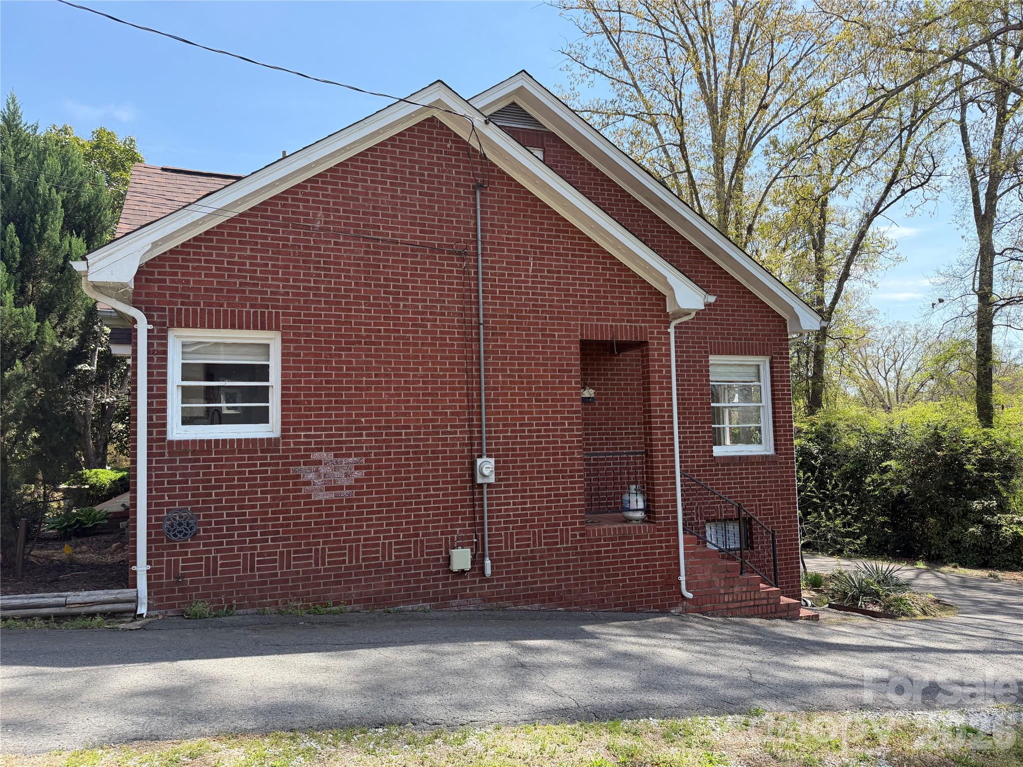 1631 Maple Avenue Albemarle, NC 28001 - Photo 8 of 48