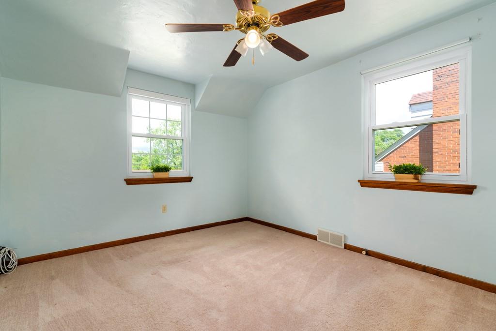 181 Gass Road Pittsburgh, PA 15229 - Photo 15 of 19 Gallery Image 15