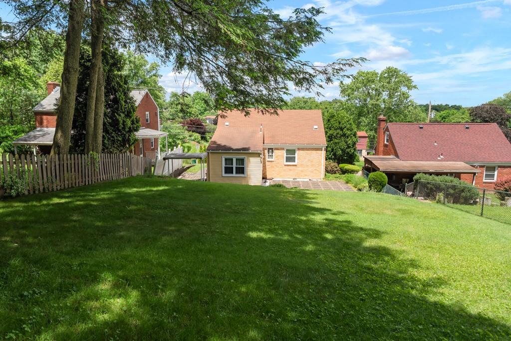 181 Gass Road Pittsburgh, PA 15229 - Photo 5 of 19 Gallery Image 5