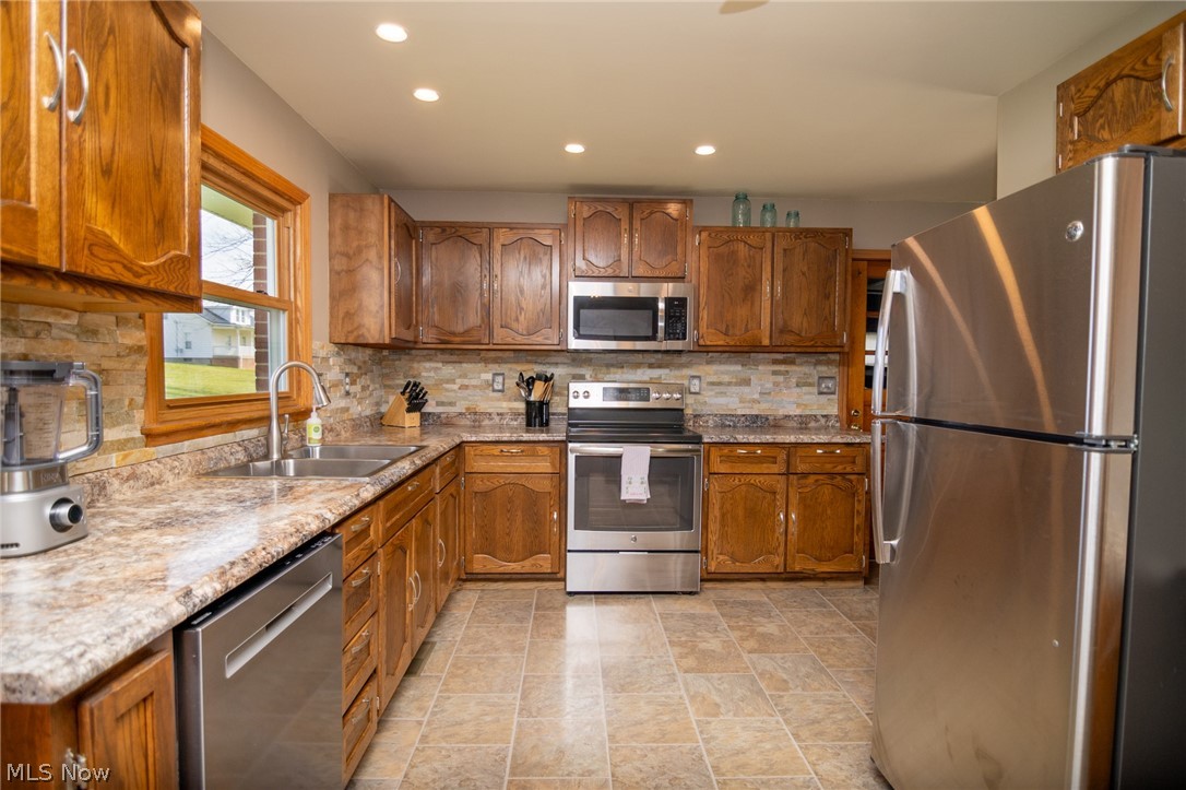 70331 Provident Fairpoint Road St. Clairsville, OH 43950 - Photo 6 of 20