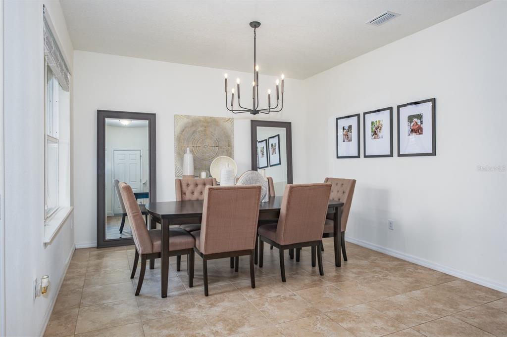 1653 Nature View Drive Lutz, FL 33558 - Photo 11 of 95