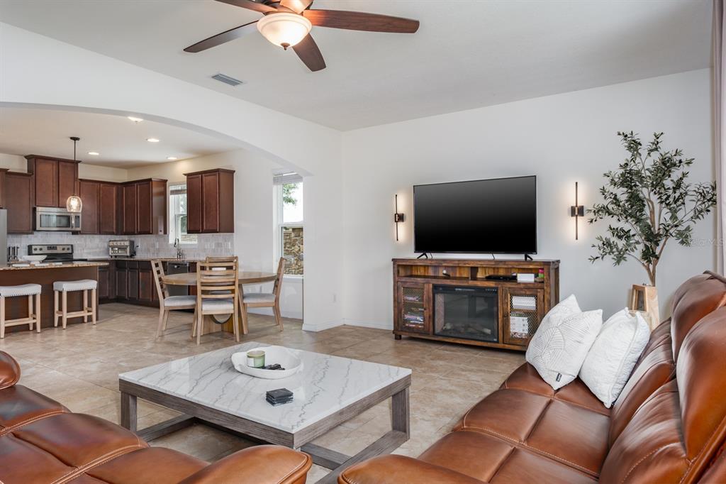 1653 Nature View Drive Lutz, FL 33558 - Photo 24 of 95