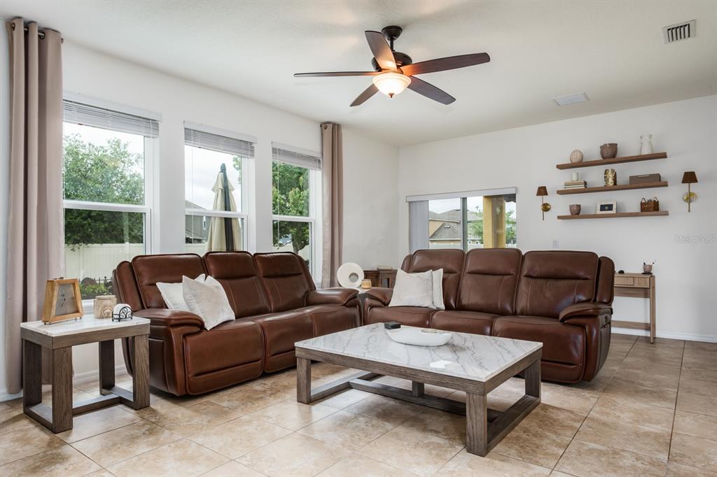 1653 Nature View Drive Lutz, FL 33558 - Photo 26 of 95