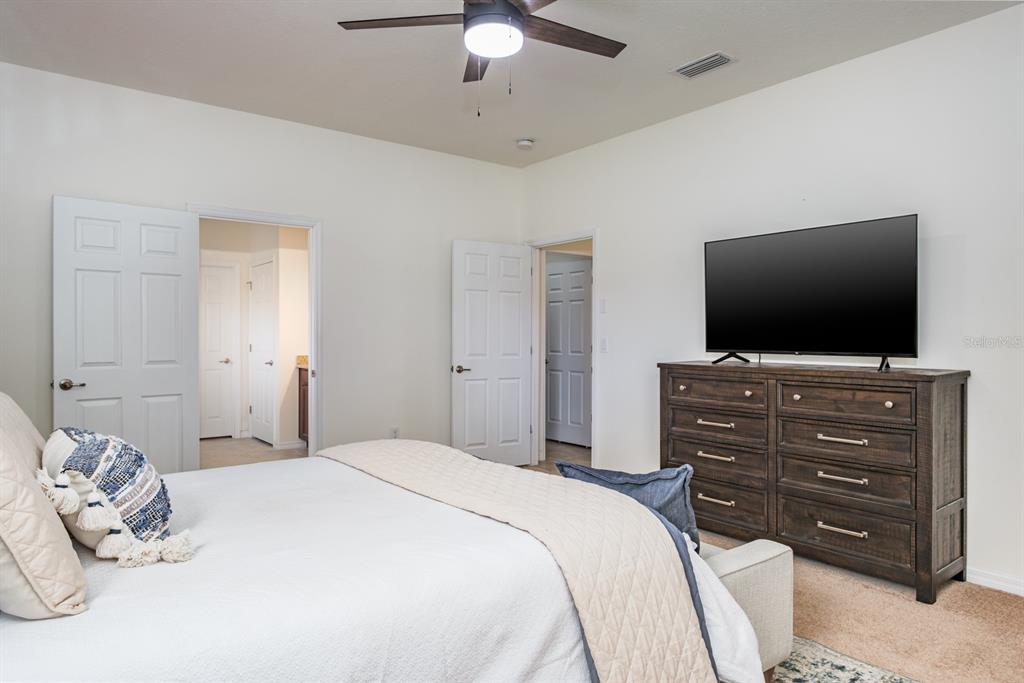 1653 Nature View Drive Lutz, FL 33558 - Photo 44 of 95