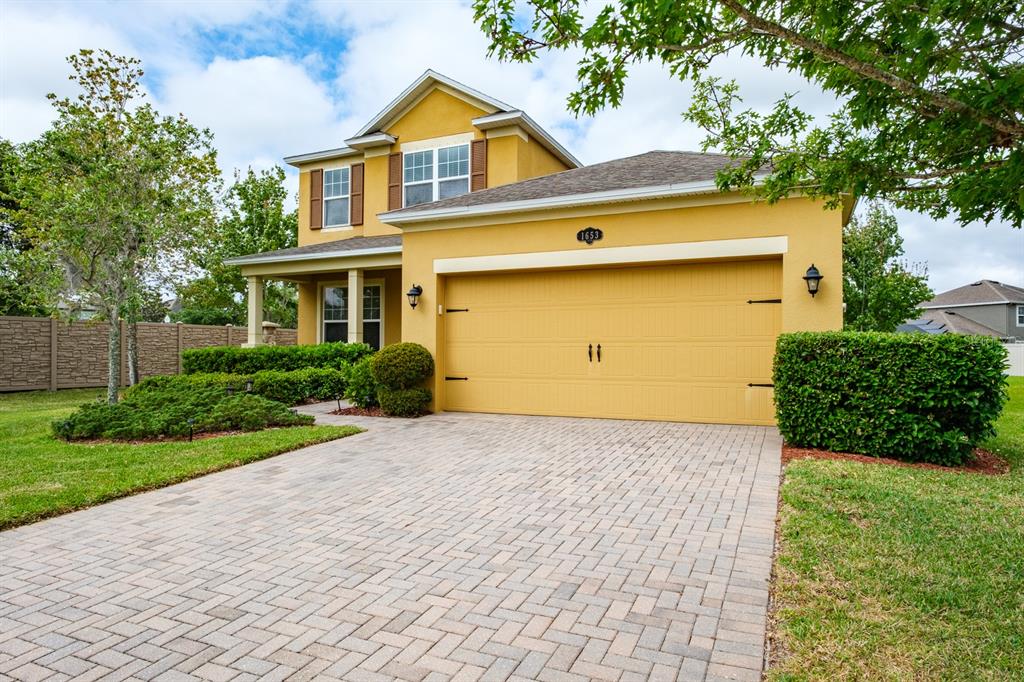 1653 Nature View Drive Lutz, FL 33558 - Photo 7 of 95