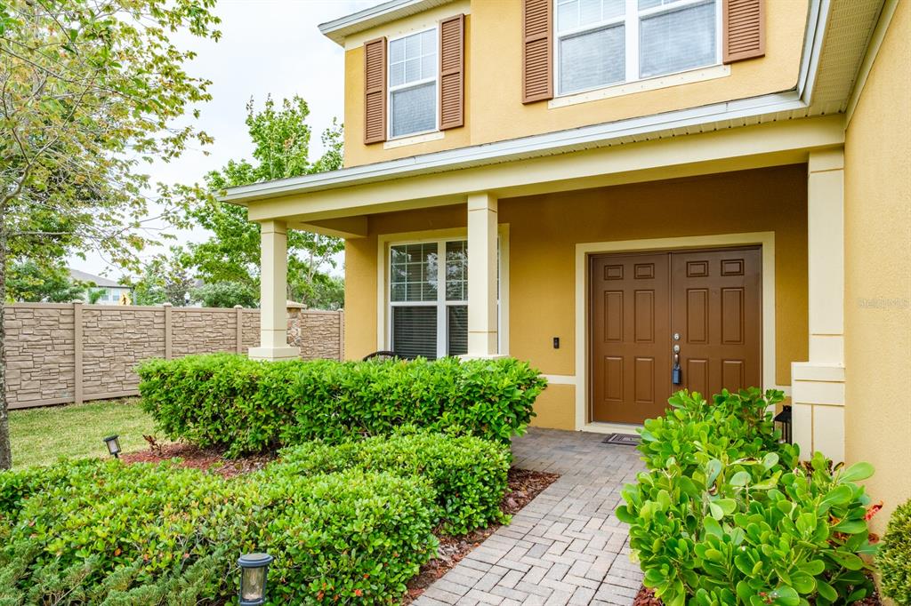 1653 Nature View Drive Lutz, FL 33558 - Photo 8 of 95