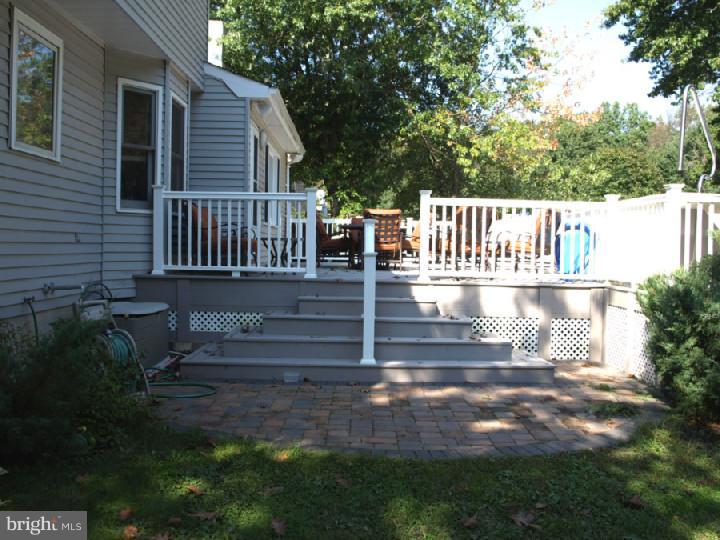 606 Flock Road Hamilton, NJ 08690 - Photo 12 of 17 Deck