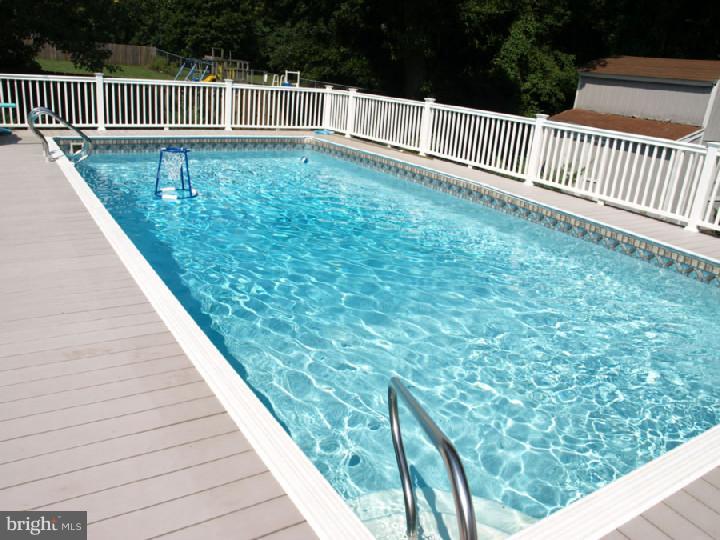 606 Flock Road Hamilton, NJ 08690 - Photo 13 of 17 Pool