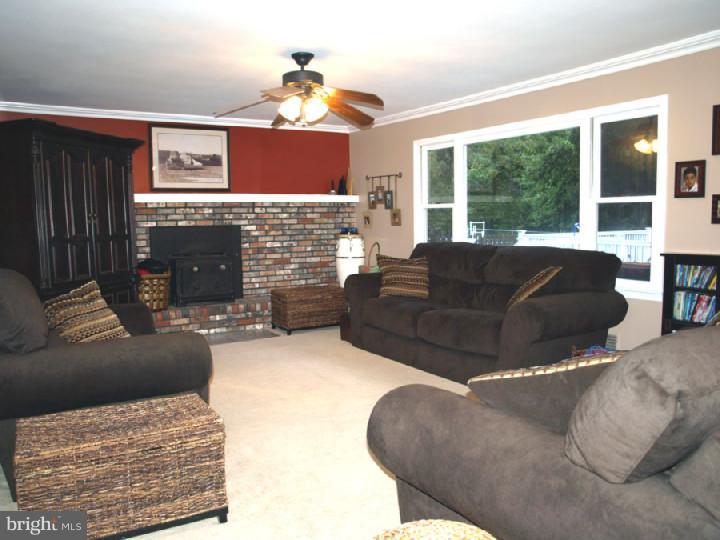606 Flock Road Hamilton, NJ 08690 - Photo 7 of 17 Family Room