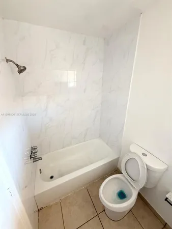 $1,750 | 6850 West 14th Court, Unit A21, Hialeah, FL 33014