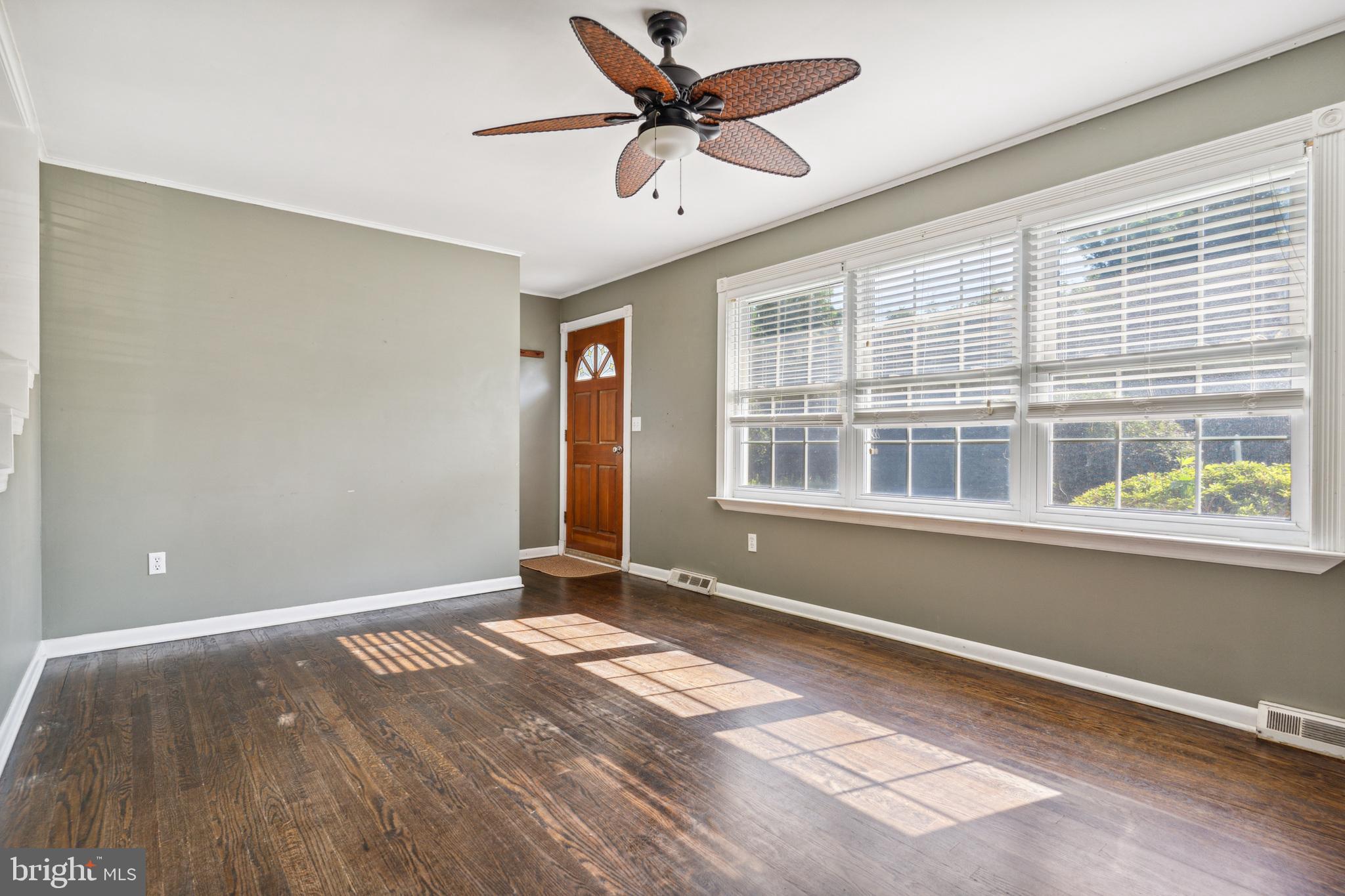 1408 Gilbert Road Arnold, MD 21012 - Photo 16 of 41 Family Room