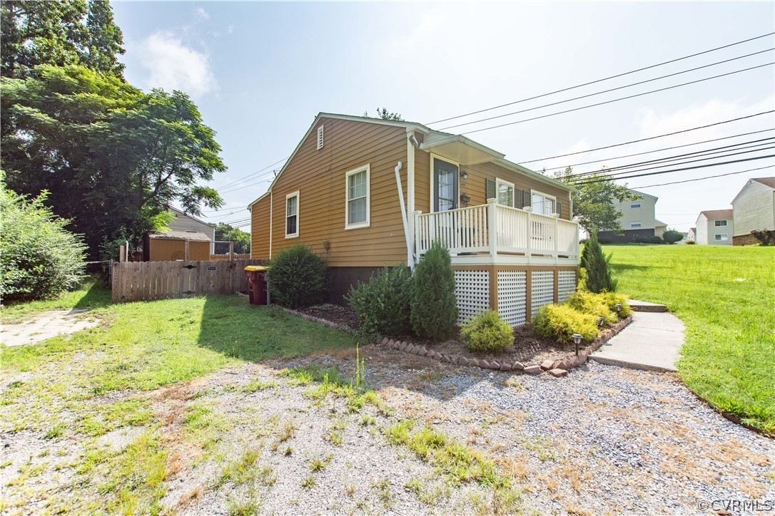 449 Spring Street Petersburg, VA 23803 - Photo 3 of 48 Gallery Image 3