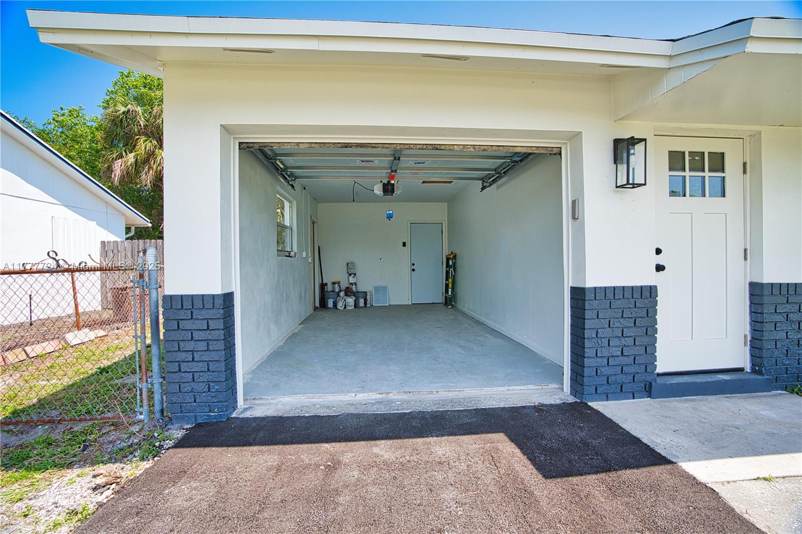 697 Pawnee Street Jupiter, FL 33458 - Photo 43 of 46 a view of entryway