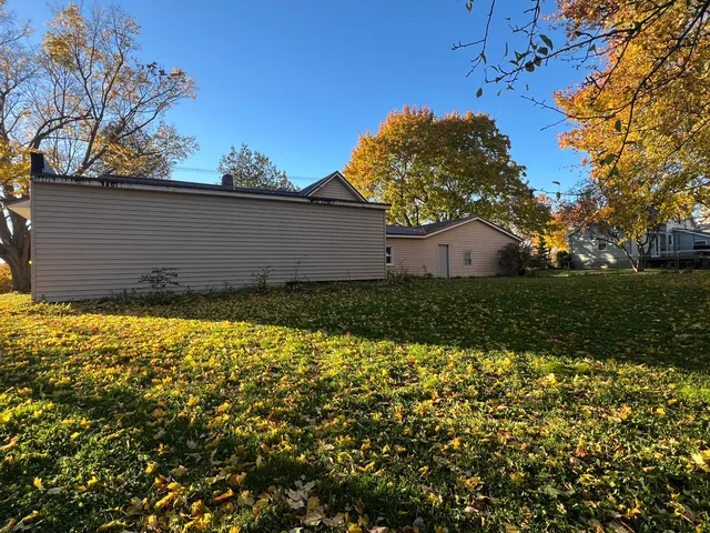 $269,900 | 412 North Darling Avenue, Fremont, MI 49412