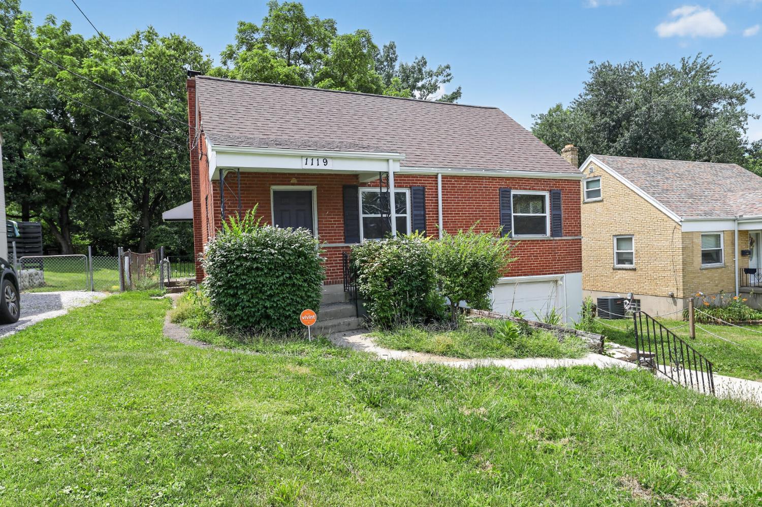 1119 Anderson Ferry Road Cincinnati, OH 45238 - Photo 4 of 31
