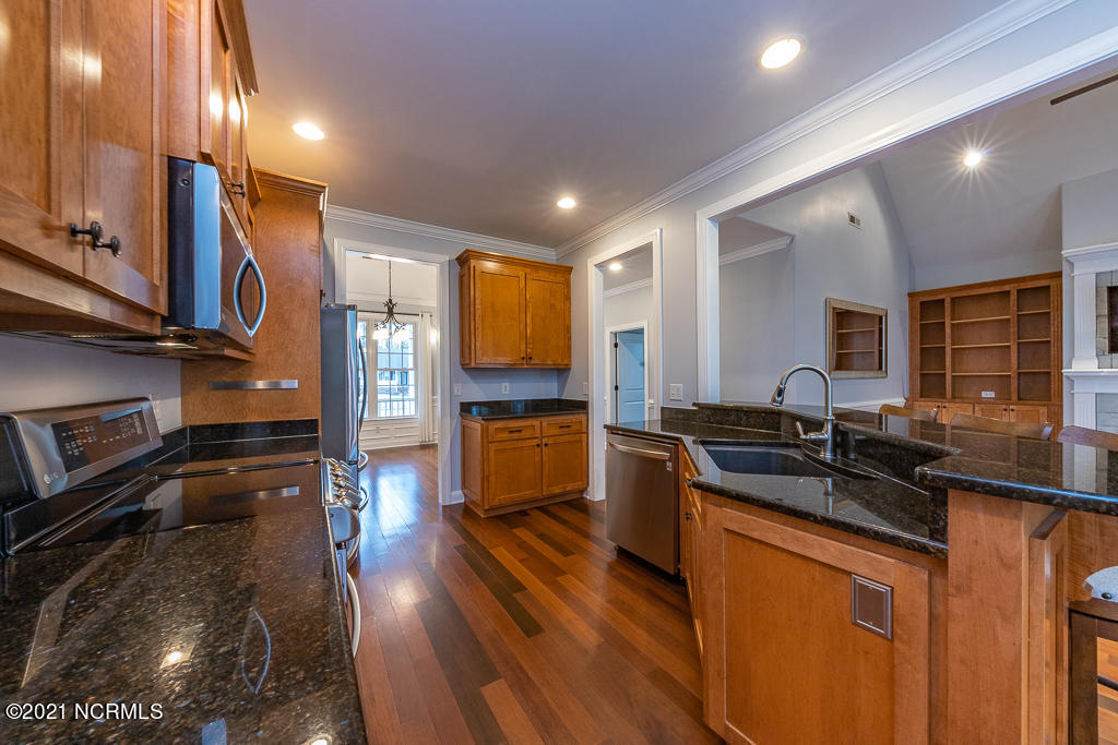 106 Westerly Road New Bern, NC 28560 - Photo 5 of 36 Kitchen View #1