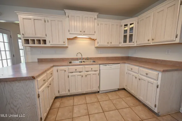 $319,900 | 1123 Tara Drive, Hernando, MS 38632