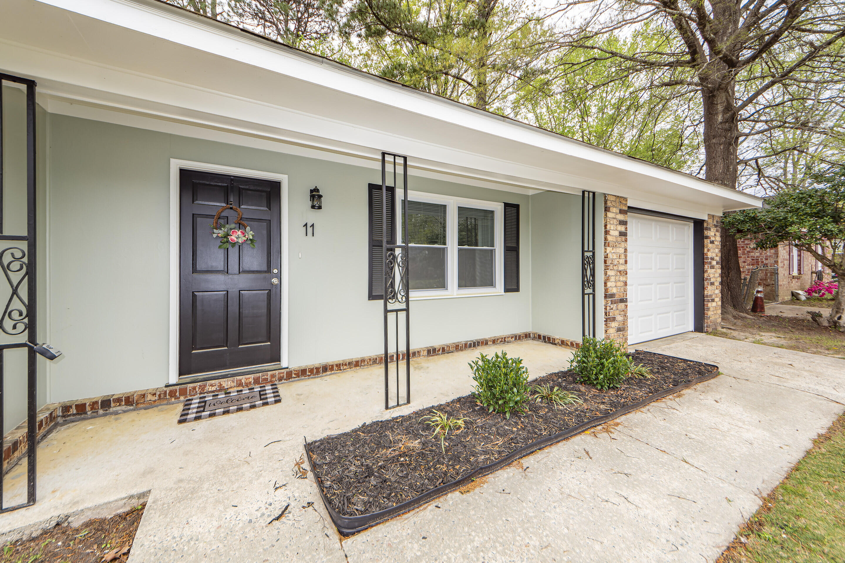 11 Kenilworth Road Goose Creek, SC 29445 - Photo 2 of 32 Porch
