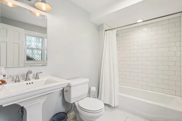 a view of a backyard with garden