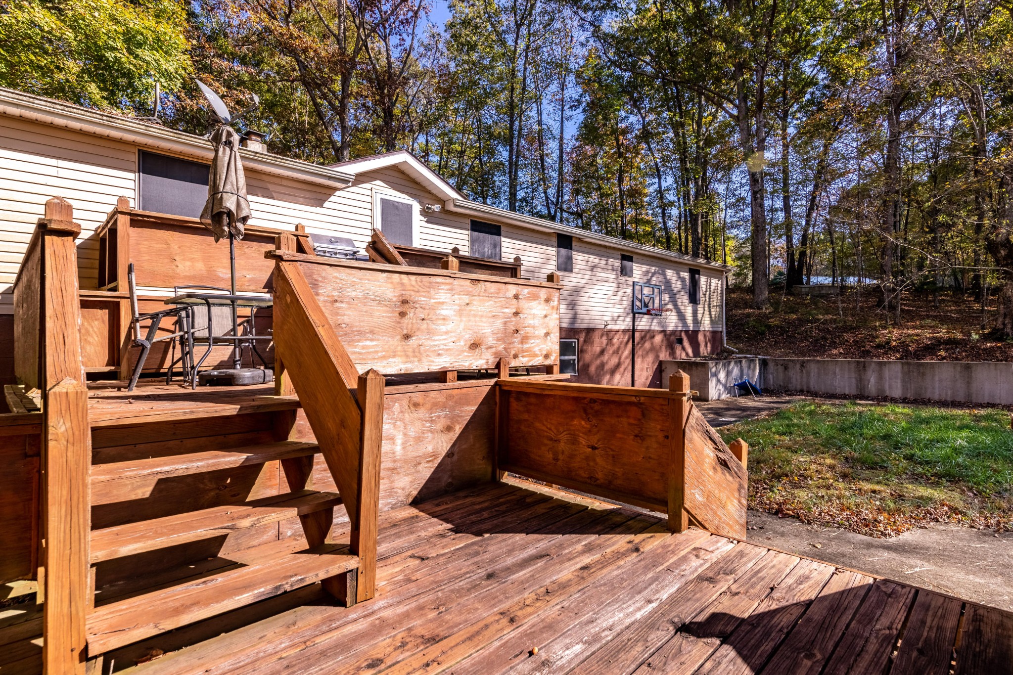 232 Pattie Gap Road Philadelphia, TN 37846 - Photo 28 of 31 a view of a house with a yard
