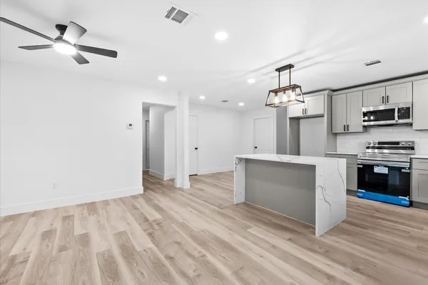 $259,900 | 3816 Kaplan Drive, Pasadena, TX 77503