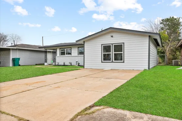 $259,900 | 3816 Kaplan Drive, Pasadena, TX 77503