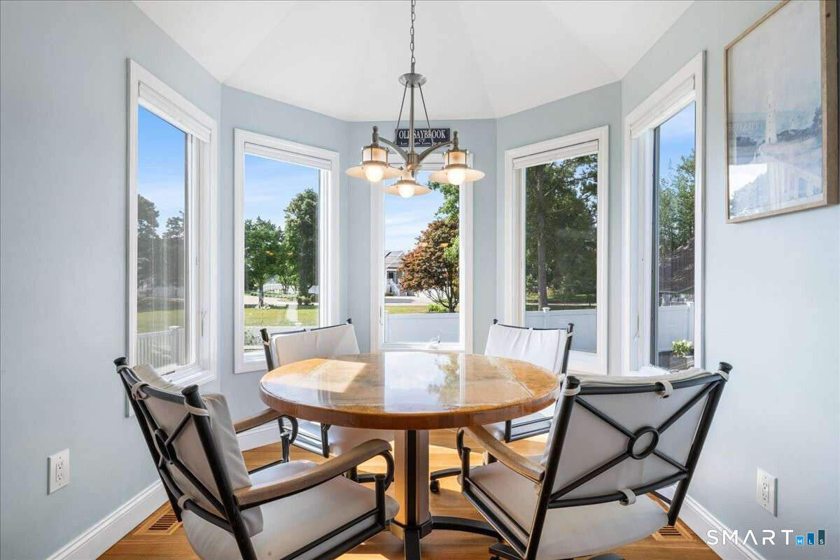 4 Sheffield Cove Road Old Saybrook, CT 06475 - Photo 10 of 40