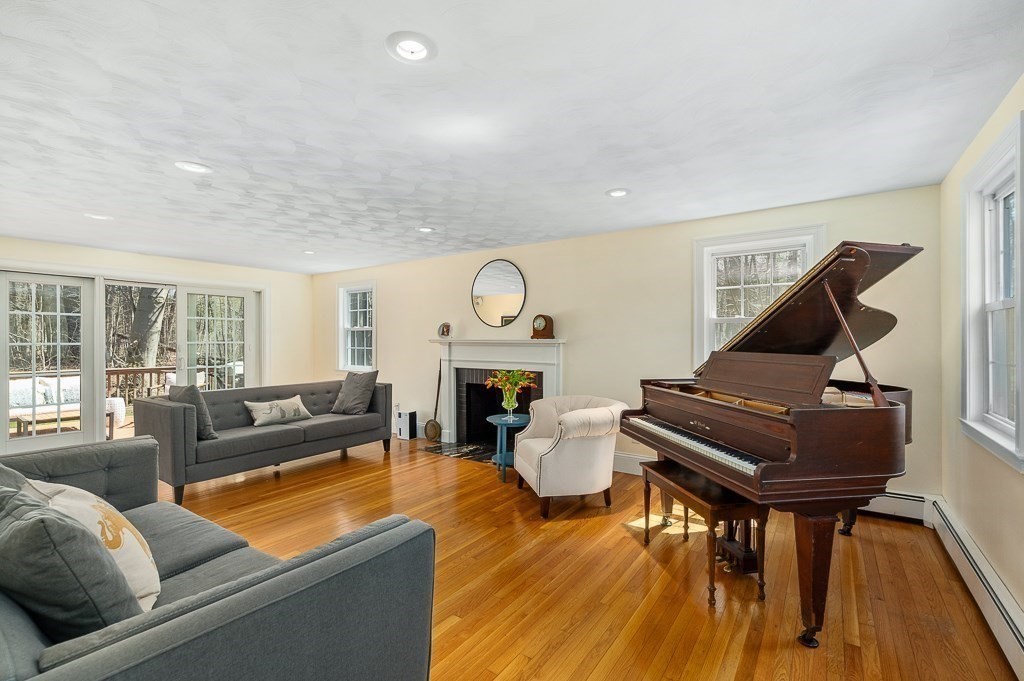 83 Postgate Road Hamilton, MA 01982 - Photo 13 of 30 Gallery Image 13