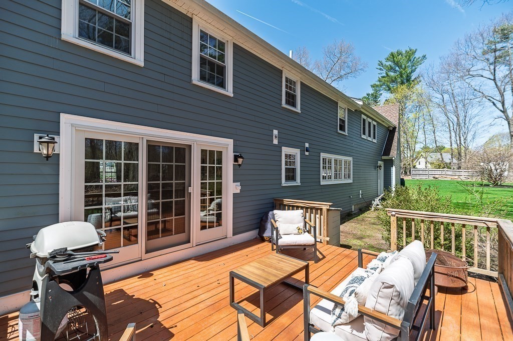 83 Postgate Road Hamilton, MA 01982 - Photo 3 of 30 Gallery Image 3