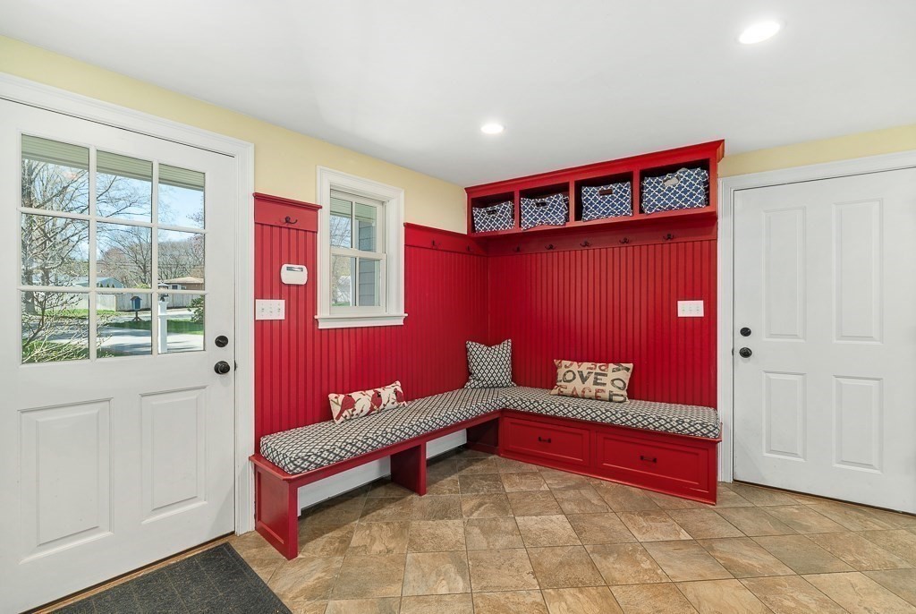 83 Postgate Road Hamilton, MA 01982 - Photo 6 of 30 Gallery Image 6