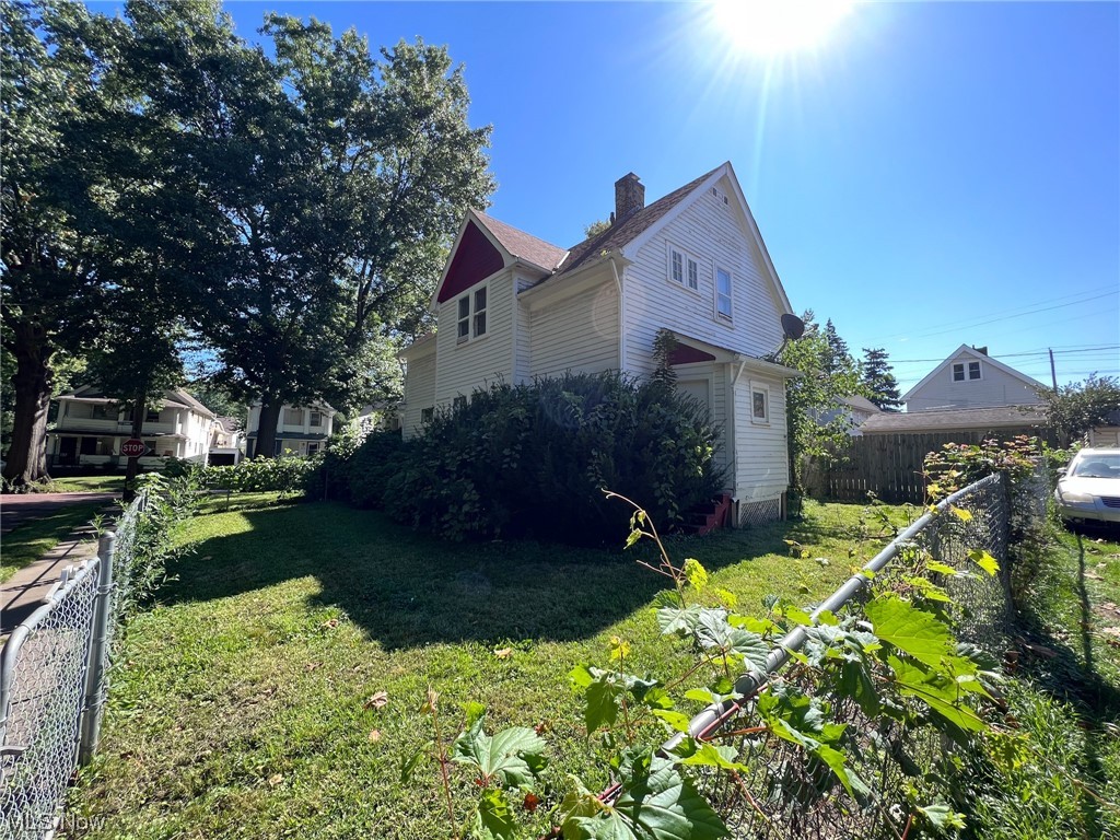6719 Ottawa Road Cleveland, OH 44105 - Photo 22 of 23 View of yard