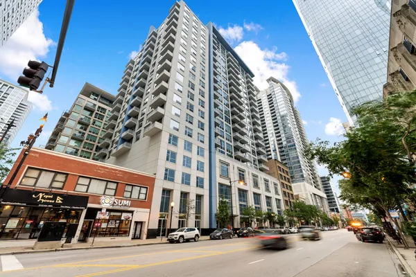 $385,000 | 1305 South Michigan Avenue, Unit 907, Chicago, IL 60605