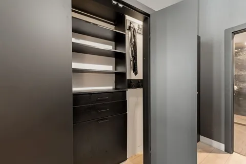 $385,000 | 1305 South Michigan Avenue, Unit 907, Chicago, IL 60605