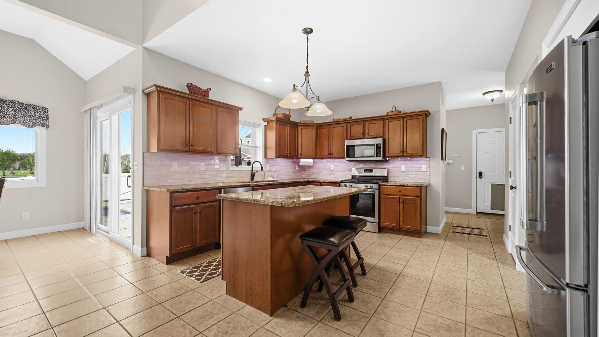 15290 Clark Street Crown Point, IN 46307 - Photo 9 of 47 1920x1080