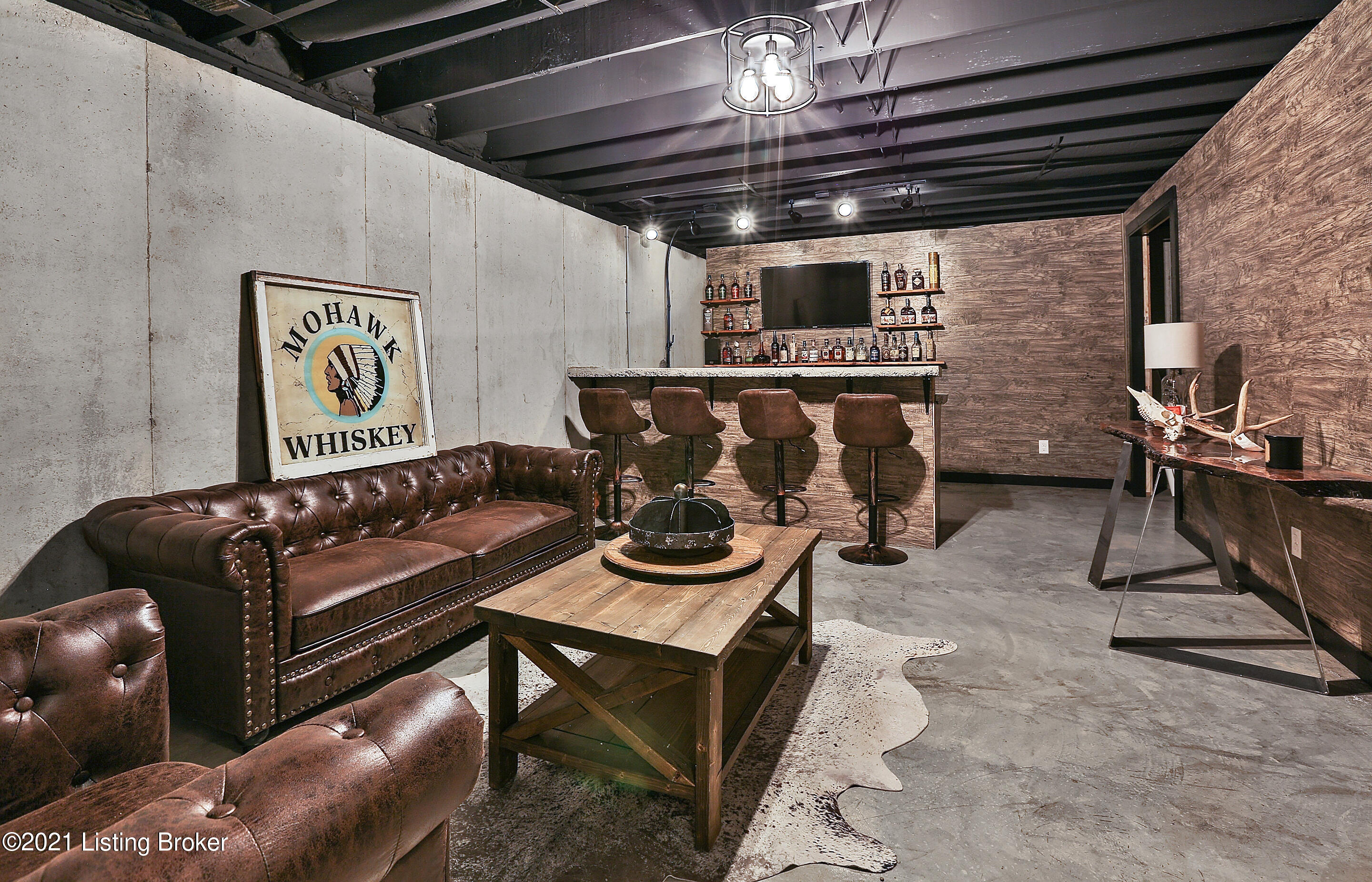 8245 Frankfort Road Waddy, KY 40076 - Photo 36 of 44 8245-frankfort-road-waddy-ky-usa-036