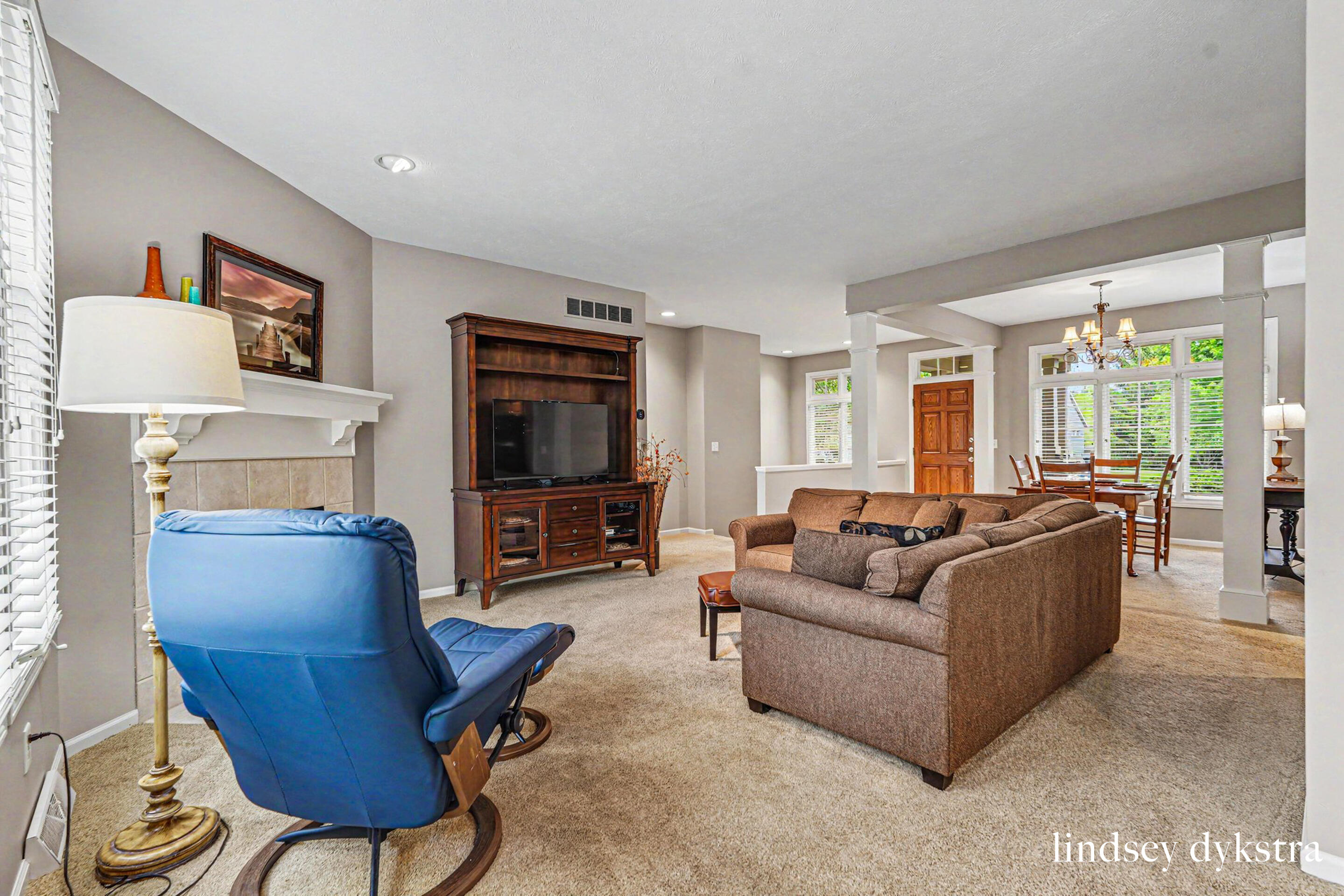 2320 Red Oak Court Northwest Grand Rapids, MI 49504 - Photo 4 of 25 2320 Red Oak Court-5440