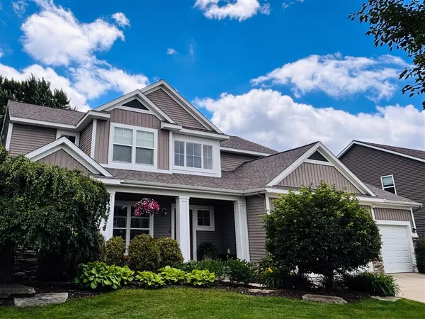 $724,999 | 3086 Blairwood Court, Jenison, MI 49428