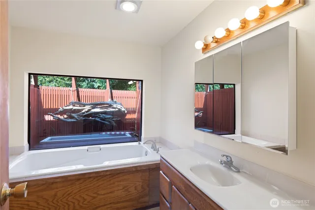a view of a livingroom with furniture and entryway