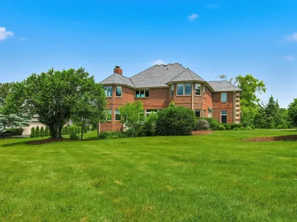 $698,900 | 10711 Bull Valley Drive, Woodstock, IL 60098